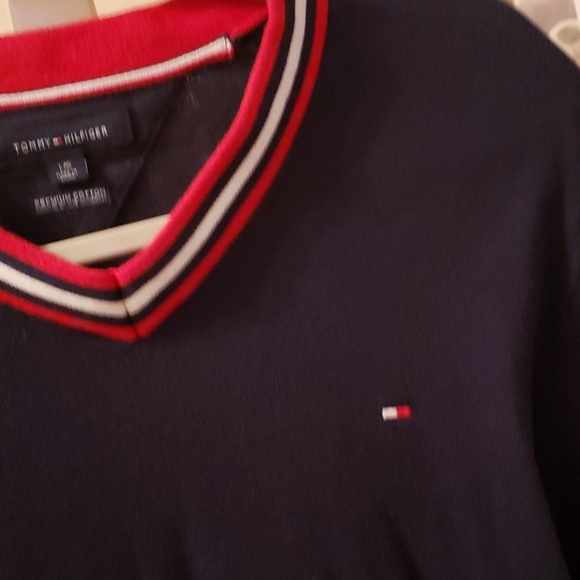 Sweater - Picture 4 of 5